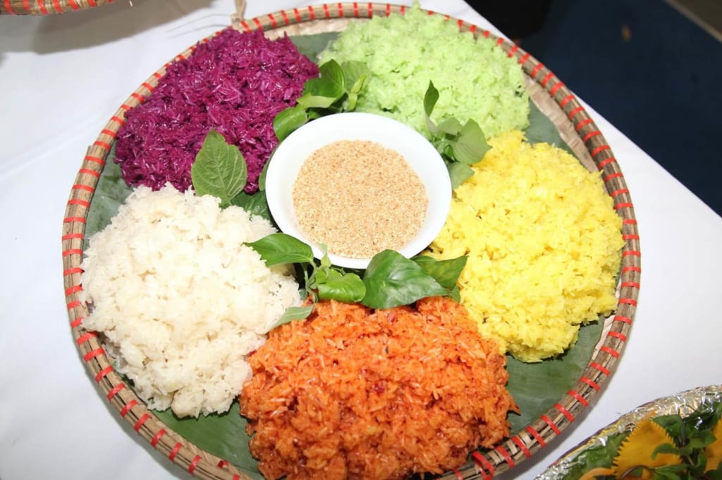 Xôi ngũ sắc Mù Cang Chải