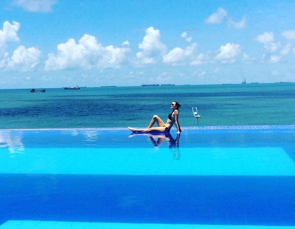 Hồ bơi vô cực là gì? Điểm danh những hồ bơi vô cực đẹp nhất Việt Nam